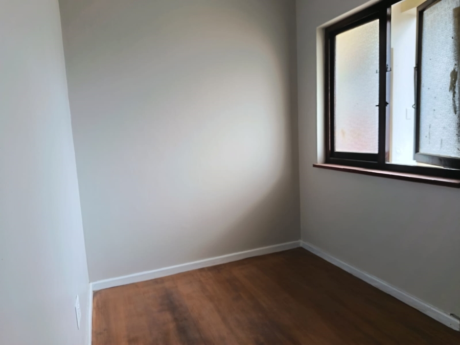 To Let 2 Bedroom Property for Rent in Kenilworth Western Cape